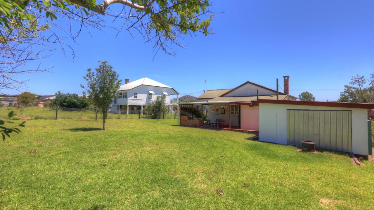 The Vines Motel & Cottages Stanthorpe Extérieur photo