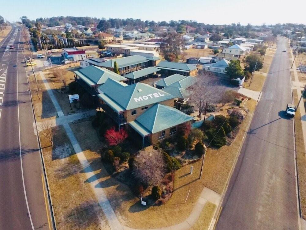 The Vines Motel & Cottages Stanthorpe Extérieur photo